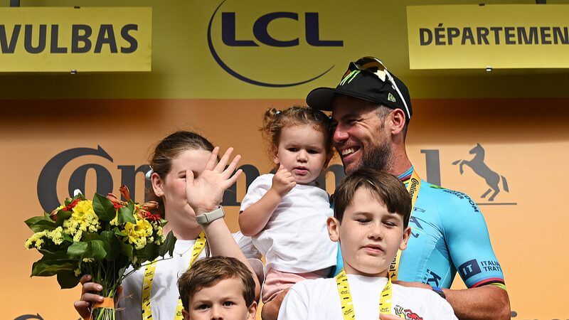 Mark_Cavendish_Breaks_Tour_de_France_Record_with_35th_Stage_Win - Khabar Asia Mark Cavendish Breaks Tour de France Record with 35th Stage Win