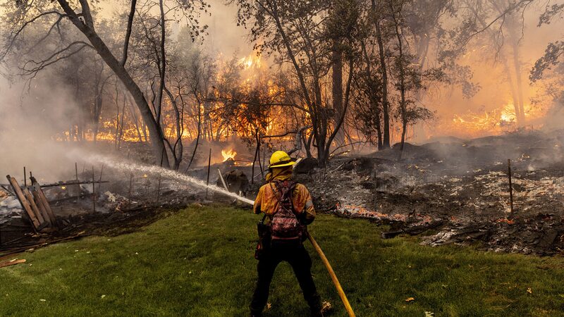 Massive_Wildfires_Ravage_Western_U_S__Amid_Record_Drought - Khabar Asia Massive_Wildfires_Ravage_Western_U_S__Amid_Record_Drought