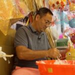Mastering_the_Art_of_Paper_Lanterns__Kenneth_Mo_Keeps_Hong_Kong_s_Tradition_Alive