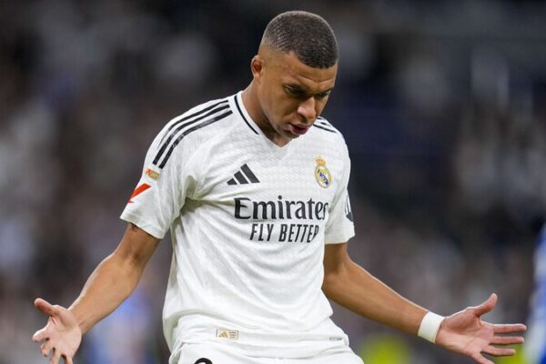 Mbappe Extends Scoring Streak in Real Madrid’s 3-2 Win Over Alaves Mbappe_Extends_Scoring_Streak_in_Real_Madrid_s_3_2_Win_Over_Alaves