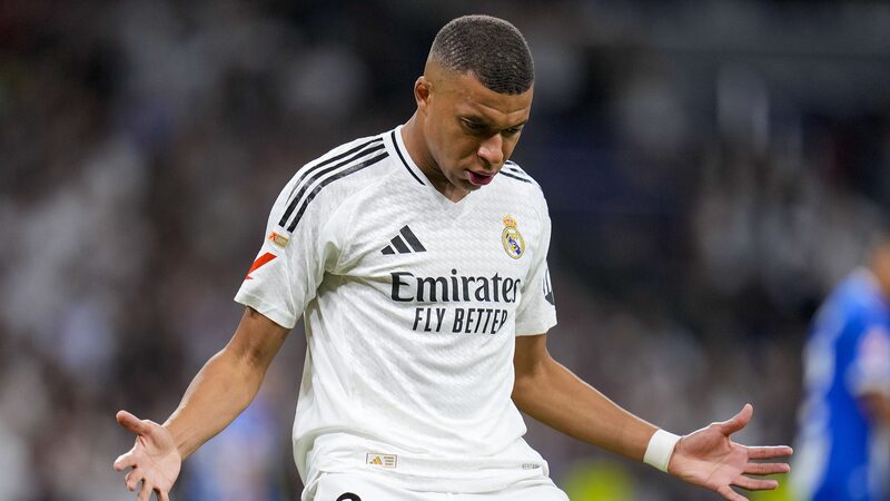 Mbappe_Extends_Scoring_Streak_in_Real_Madrid_s_3_2_Win_Over_Alaves - Khabar Asia Mbappe_Extends_Scoring_Streak_in_Real_Madrid_s_3_2_Win_Over_Alaves