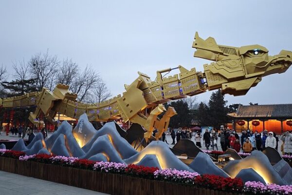 Mechanical Dragon at Old Summer Palace Blends Tradition and Technology Mechanical Dragon at Old Summer Palace Blends Tradition and Technology