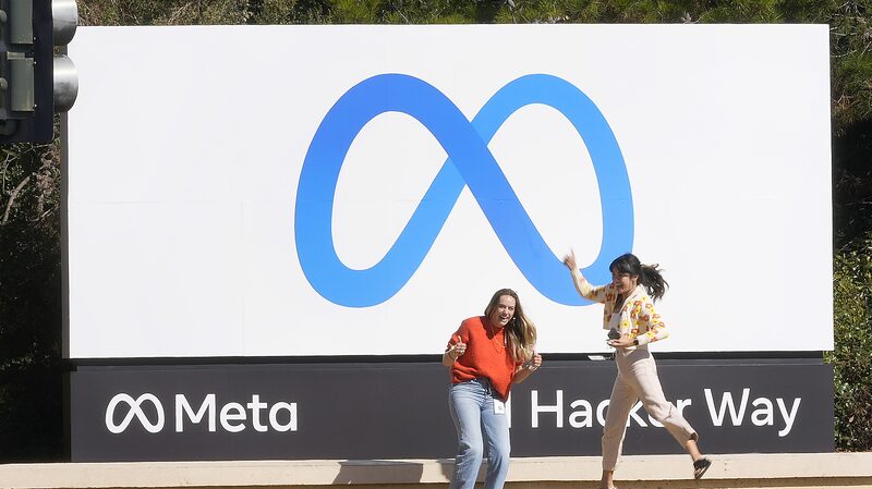 Meta_Unveils_Llama_3__Open_Source_AI_Model_Challenges_Industry_Giants