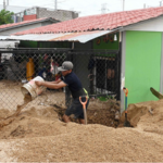 Mexicans_Flee_Flooded_Homes_as_Deadly_Hurricane_John_Dissipates