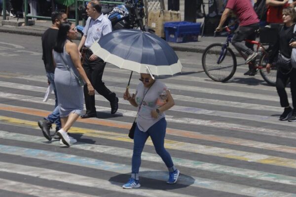 Mexico City Records Highest-Ever Temperature Amid Deadly Heat Wave
