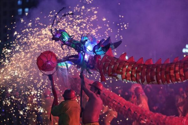 Miao People’s Fiery ‘Dancing Dragon and Whistling Flowers’ Festival Thrills in Guizhou Miao People's Fiery 'Dancing Dragon and Whistling Flowers' Festival Thrills in Guizhou