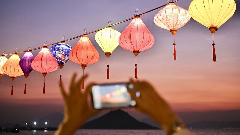 Mid-Autumn Festival: Traditions Old and New Illuminate Beijing's Celebrations video poster