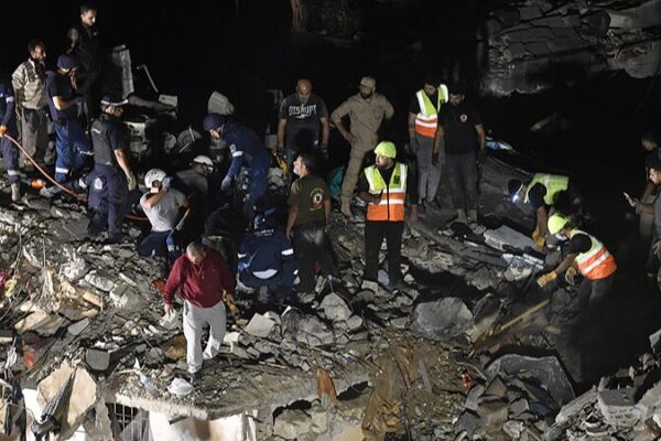 Middle_East_Tensions_Rise_as_Israel_Targets_Hezbollah_in_Lebanon video poster