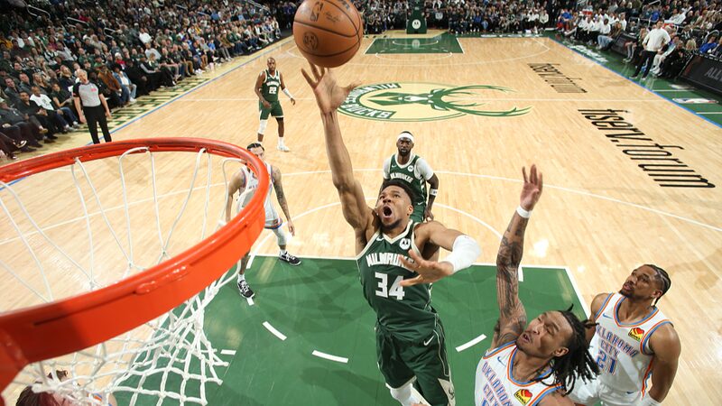 Milwaukee_Bucks_Overpower_Thunder_with_Dominant_Inside_Play - Khabar Asia Milwaukee Bucks Overpower Thunder with Dominant Inside Play