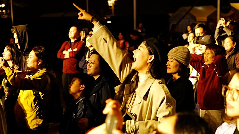 Montreux_Jazz_Festival_China_Thrills_Audiences_in_Suzhou video poster