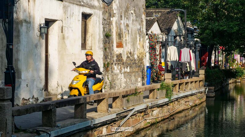 Morning_Scenes_in_Suzhou_s_Historic_Old_Quarter__A_Glimpse_into_Daily_Life - Khabar Asia Morning_Scenes_in_Suzhou_s_Historic_Old_Quarter__A_Glimpse_into_Daily_Life