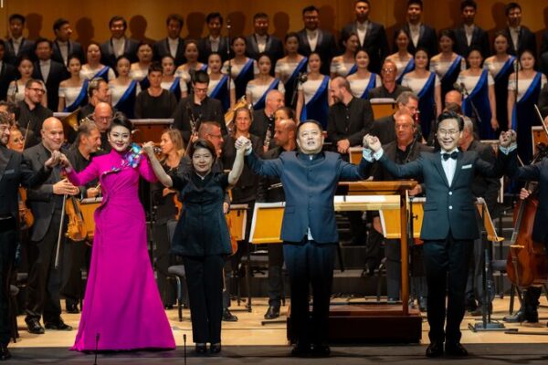 Muscat_Sparkles_at__China_Night__Cultural_Extravaganza