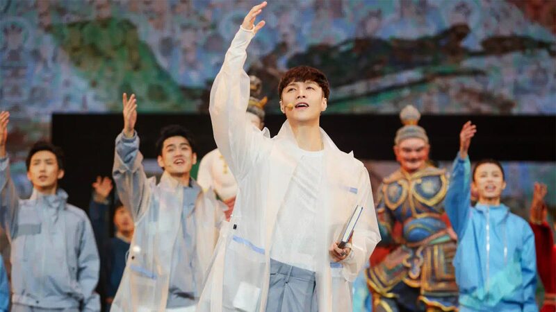 Musical_Drama__The_Summoning_of_Dunhuang__Debuts_in_Beijing__Blending_History_and_Innovation_poster - Khabar Asia Musical_Drama__The_Summoning_of_Dunhuang__Debuts_in_Beijing__Blending_History_and_Innovation video poster