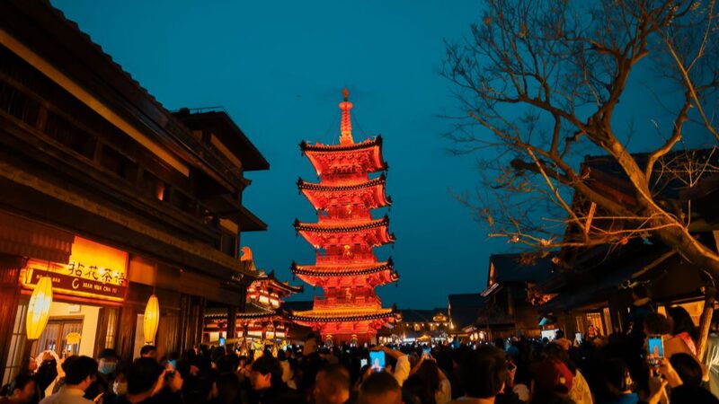 Nianhuawan_A_Nighttime_Dream_of_Zen_and_Cherry_Blossoms_in_Jiangsu - Khabar Asia Nianhuawan: A Nighttime Dream of Zen and Cherry Blossoms in Jiangsu