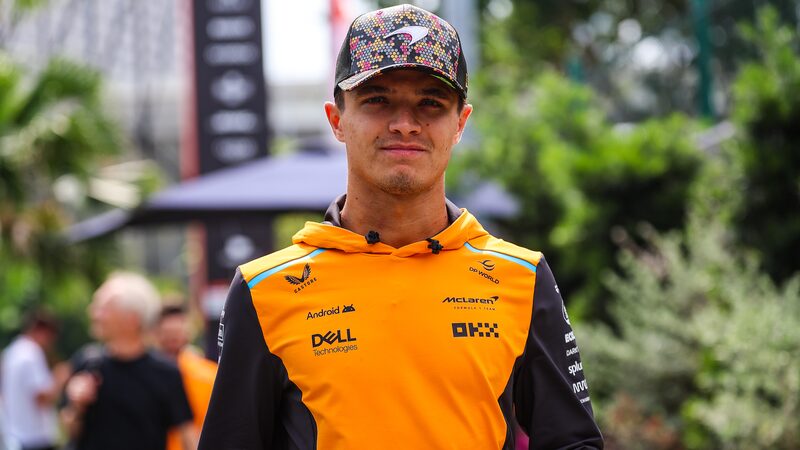 Norris_Leads_McLaren_to_the_Top_in_Singapore_as_Russell_Crashes - Khabar Asia Norris_Leads_McLaren_to_the_Top_in_Singapore_as_Russell_Crashes