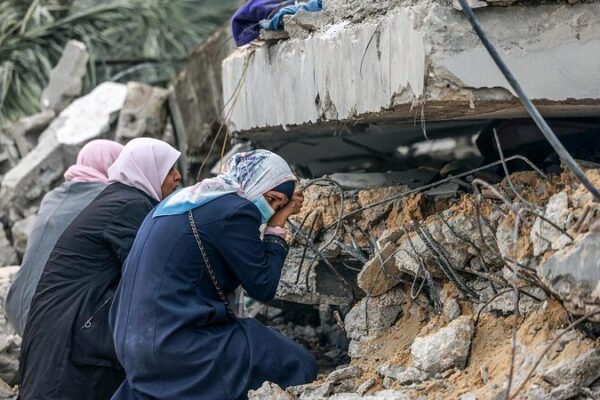 Northern Gaza Left Without Hospitals as Fighting Intensifies in Gaza City video poster