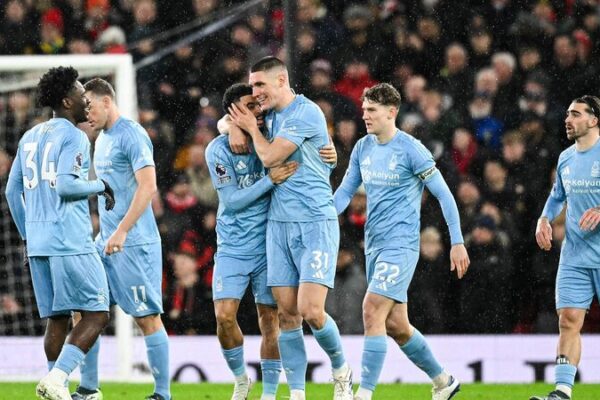 Nottingham Forest Upset Manchester United 3-2; Manchester City Held to Draw by Crystal Palace Nottingham_Forest_Upset_Manchester_United_3_2__Manchester_City_Held_to_Draw_by_Crystal_Palace