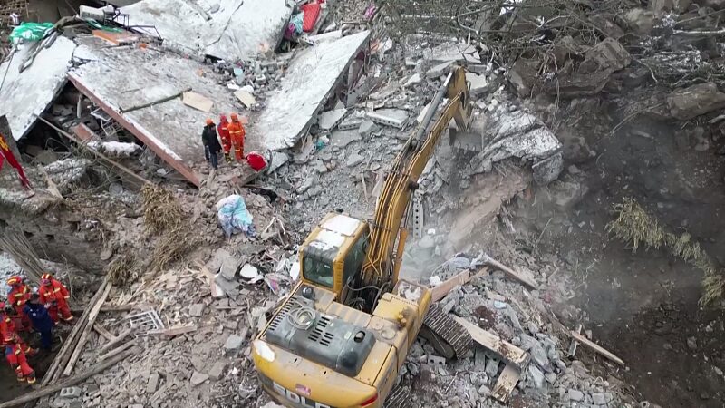 Over_10_Dead_47_Missing_After_Landslide_in_SW_Chinas_Yunnan_Province_poster - Khabar Asia Over 10 Dead, 47 Missing After Landslide in SW China's Yunnan Province video poster