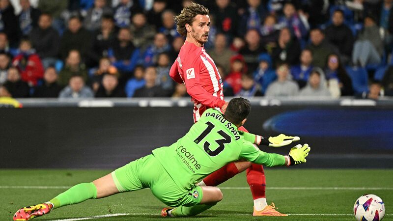 PSG_Triumphs_Over_Nice_2-1_Despite_Mbappes_Absence - Khabar Asia PSG Triumphs Over Nice 2-1 Despite Mbappe's Absence