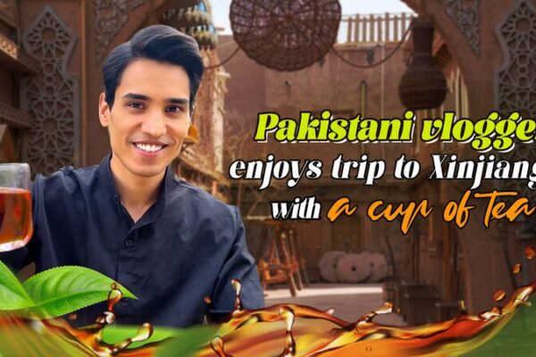 Pakistani Vlogger Embarks on Tea-Fueled Adventure in Xinjiang Pakistani Vlogger Embarks on Tea-Fueled Adventure in Xinjiang video poster