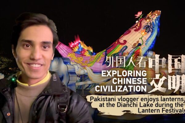 Pakistani Vlogger Immerses in Lantern Festival Splendor at China’s Dianchi Lake Pakistani Vlogger Immerses in Lantern Festival Splendor at China's Dianchi Lake video poster