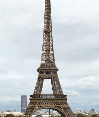 Paris Mayor’s Plan to Keep Olympic Rings on Eiffel Tower Sparks Debate Paris_Mayor_s_Plan_to_Keep_Olympic_Rings_on_Eiffel_Tower_Sparks_Debate video poster