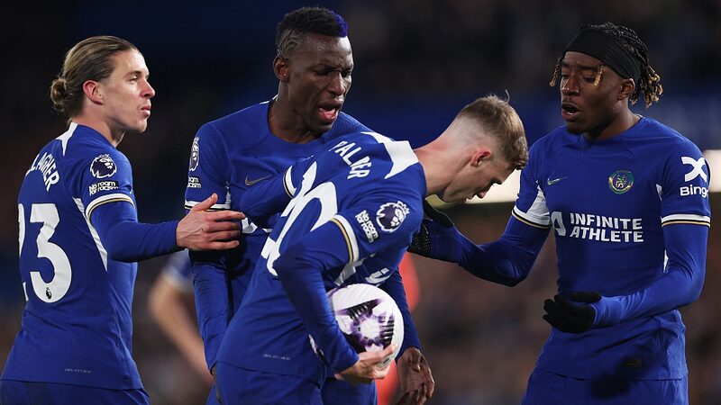 Penalty Dispute Mars Chelsea's 6-0 Triumph Over Everton