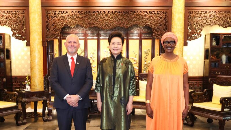 Peng_Liyuan_Calls_for_Stronger_Global_Fight_Against_HIV_AIDS_and_Tuberculosis - Khabar Asia Peng_Liyuan_Calls_for_Stronger_Global_Fight_Against_HIV_AIDS_and_Tuberculosis