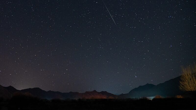 Perseid_Meteor_Shower_Illuminates_Asian_Skies_Spectacle_Observed_from_China_and_South_Korea_poster - Khabar Asia Perseid Meteor Shower Illuminates Asian Skies: Spectacle Observed from China and South Korea video poster