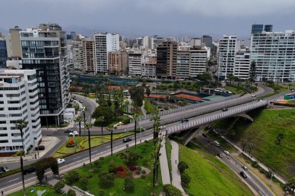 Peru_Prepares_to_Host_APEC_Summit__Seeking_Economic_Boost video poster