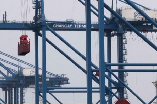 Peru’s New Chancay Port, Built by China, Poised to Redefine Global Trade Peru_s_New_Chancay_Port__Built_by_China__Poised_to_Redefine_Global_Trade video poster
