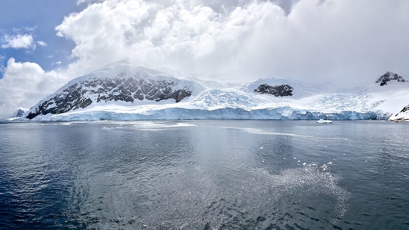 Polar_Climate_Change_Report_2023_Reveals_Alarming_Trends_in_Arctic_and_Antarctic - Khabar Asia Polar_Climate_Change_Report_2023_Reveals_Alarming_Trends_in_Arctic_and_Antarctic