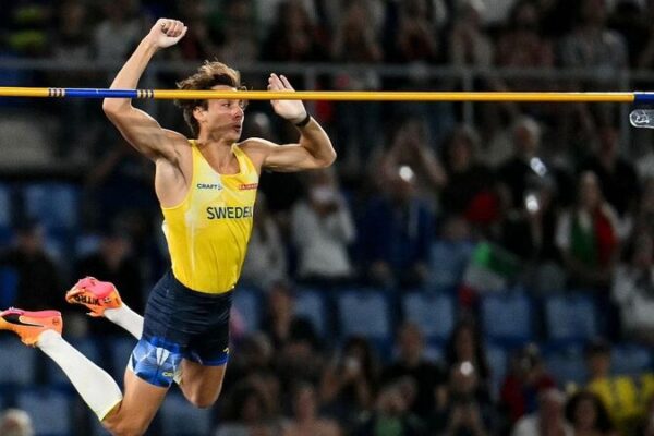 Pole Vault Star Duplantis Competes Against Himself on Road to Paris 2024 Pole Vault Star Duplantis Competes Against Himself on Road to Paris 2024 video poster