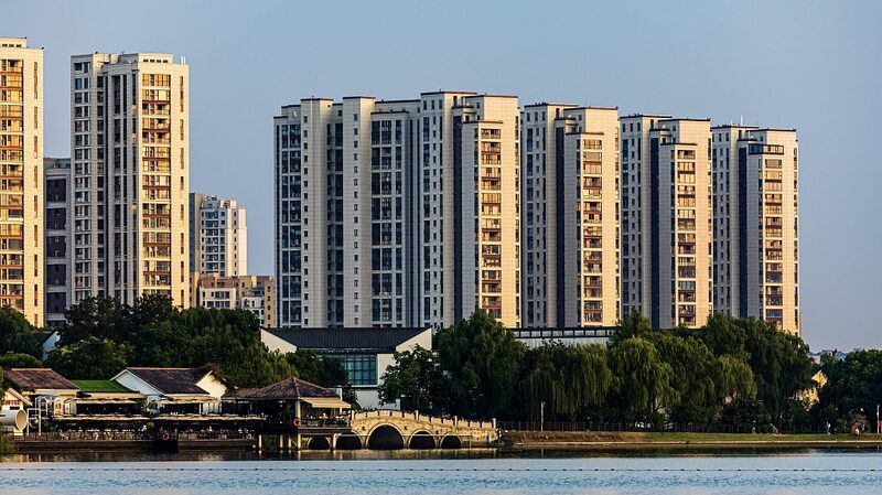 Positive_Signals_Boost_Confidence_in_Chinas_Commercial_Real_Estate - Khabar Asia Positive Signals Boost Confidence in China's Commercial Real Estate