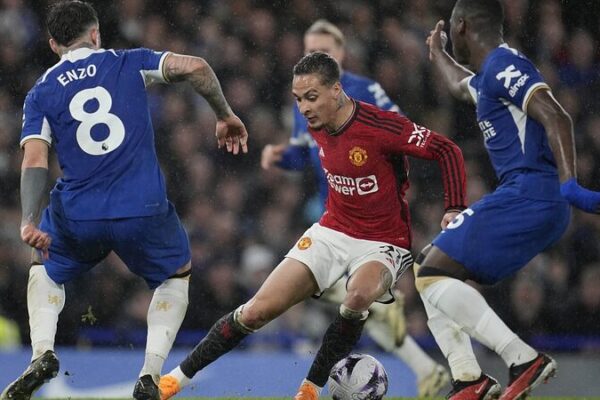 Premier League Thriller Captivates Asian Fans: Chelsea and Manchester United Share Seven Goals Premier League Thriller Captivates Asian Fans: Chelsea and Manchester United Share Seven Goals