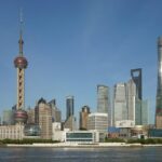 Premier Li Qiang Emphasizes First-Class Business Environment at State Council Meeting