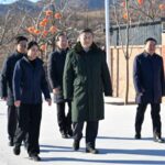 President_Xi_Braves_Cold_to_Comfort_Flood_Victims_in_Liaoning_Province
