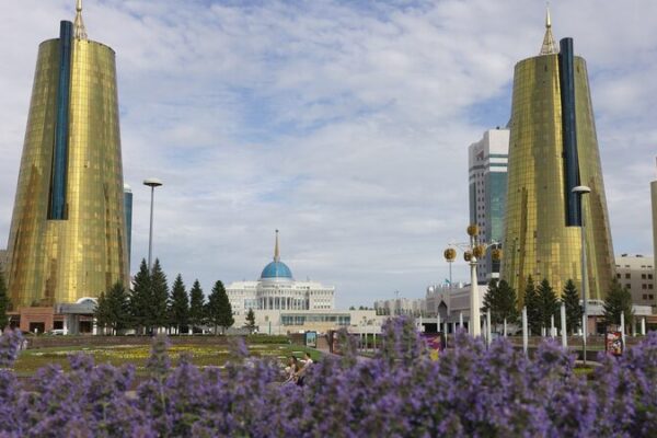 President Xi Jinping Embarks on SCO Summit and State Visits to Kazakhstan and Tajikistan President Xi Jinping Embarks on SCO Summit and State Visits to Kazakhstan and Tajikistan