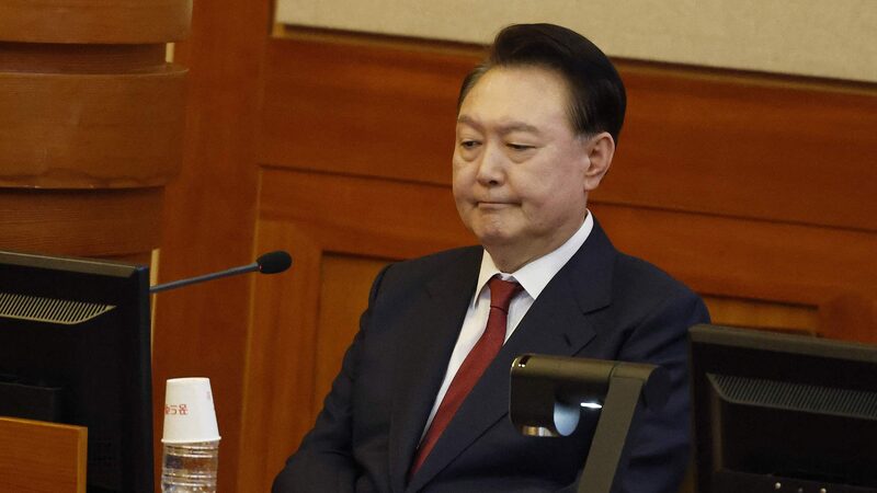 President_Yoon_Faces_Extended_Detention_Amid_Martial_Law_Investigation