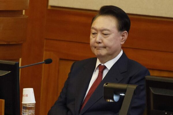 Prosecutors Seek to Extend President Yoon’s Detention After Martial Law Probe Prosecutors_Seek_to_Extend_President_Yoon_s_Detention_After_Martial_Law_Probe