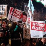 Protesters_Gather_as_South_Korean_Parliament_Votes_on_President_Yoon_s_Impeachment video poster