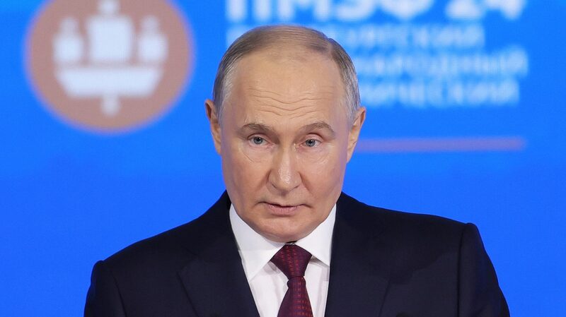 Putin_Highlights_Russias_Role_in_Global_Trade_Amid_Sanctions_Strengthens_Ties_with_Asia - Khabar Asia Putin Highlights Russia's Role in Global Trade Amid Sanctions, Strengthens Ties with Asia
