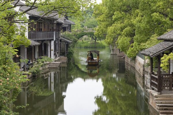 Puyuan Fashion Resort Unveiled: A Journey Through Time in Zhejiang Puyuan Fashion Resort Unveiled: A Journey Through Time in Zhejiang video poster