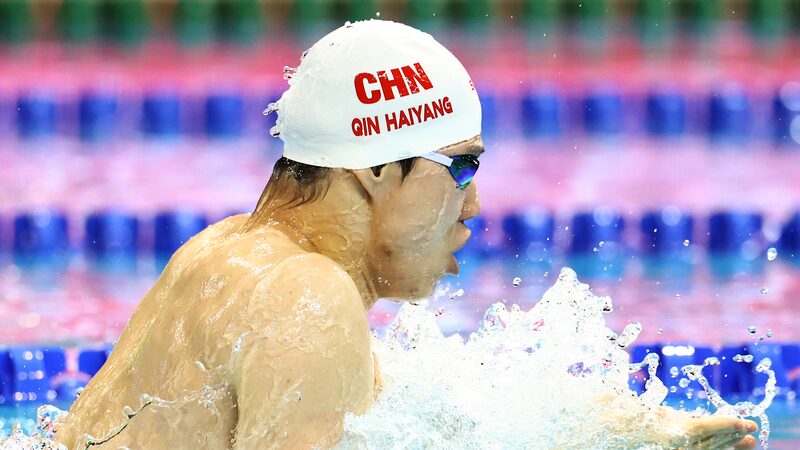 Qin_Haiyang_Clinches_Gold_in_Men_s_100m_Breaststroke_at_Singapore_World_Cup - Khabar Asia Qin_Haiyang_Clinches_Gold_in_Men_s_100m_Breaststroke_at_Singapore_World_Cup