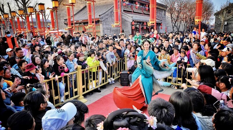 Qingming_Festival_Sparks_Tourism_Boom_119_Million_Travel_Across_China - Khabar Asia Qingming Festival Sparks Tourism Boom: 119 Million Travel Across China