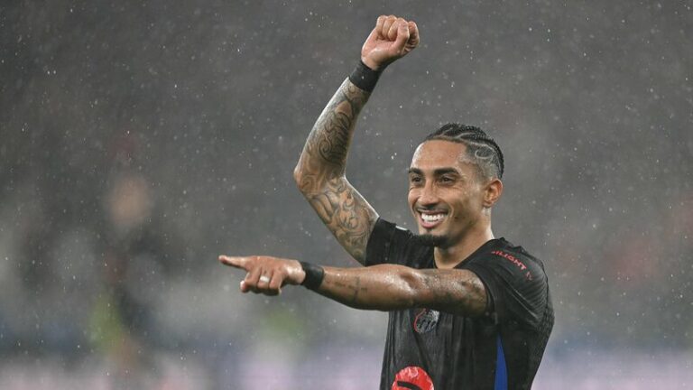Raphinha’s Late Goal Seals Barcelona’s Dramatic 5-4 Win at Benfica ...