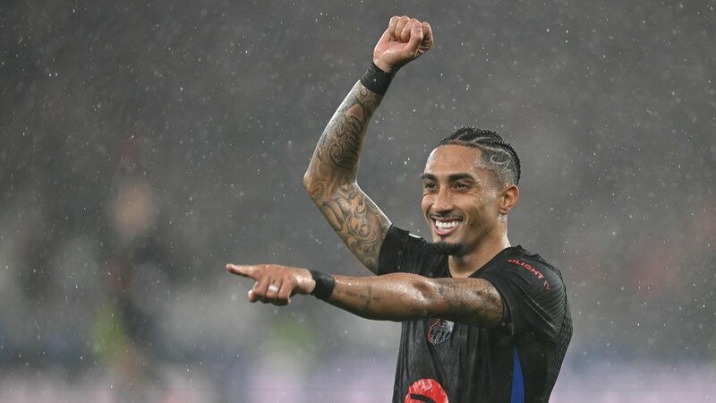Raphinha_s_Late_Goal_Seals_Barcelona_s_Dramatic_5_4_Win_at_Benfica - Khabar Asia Raphinha_s_Late_Goal_Seals_Barcelona_s_Dramatic_5_4_Win_at_Benfica