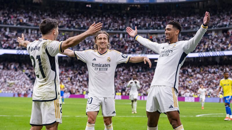 Real_Madrid_Secure_36th_La_Liga_Title_Outshining_Barcelona - Khabar Asia Real Madrid Secure 36th La Liga Title, Outshining Barcelona