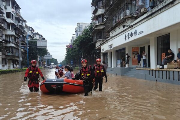 Record-Breaking Floods Hit Guilin Amid Heavy Rainfall