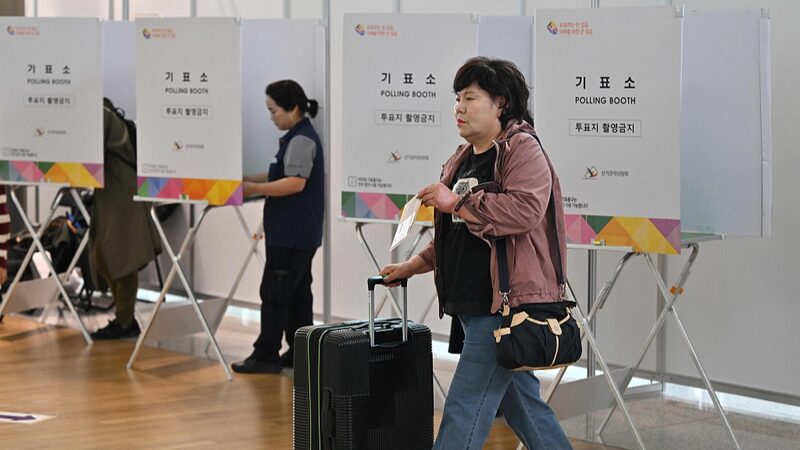 Record Early Voting Turnout in South Korea Ahead of Parliamentary Elections